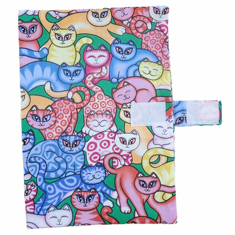 Protège carnet de santé vert motif chats