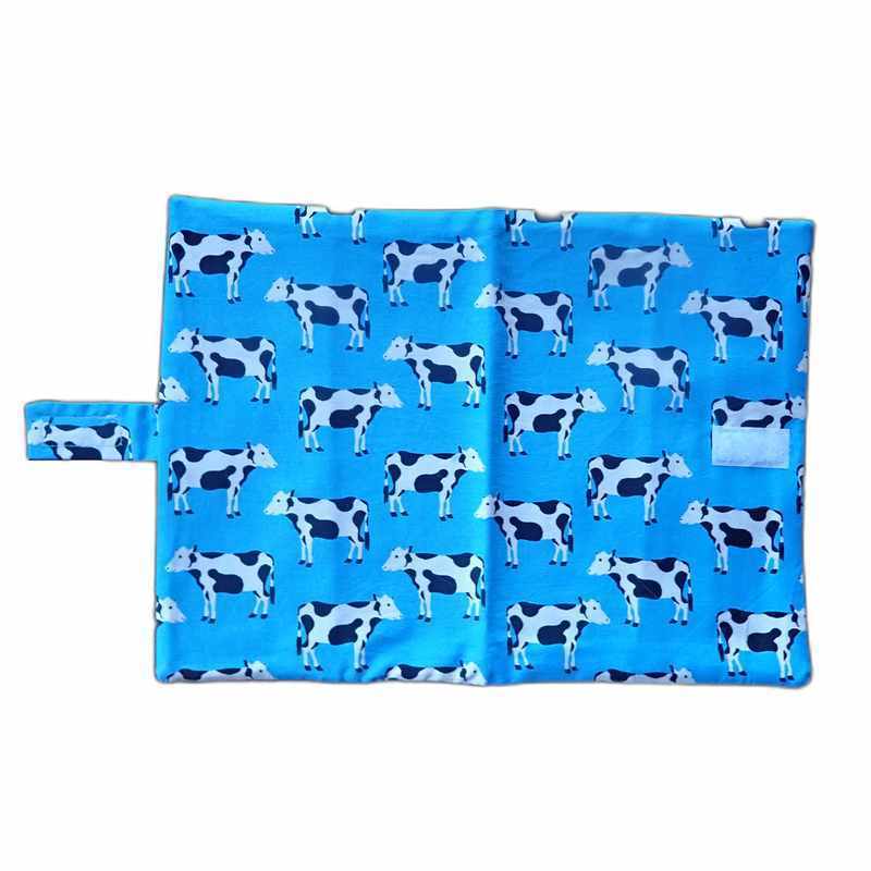 Protège carnet de santé motif vaches – Image 2