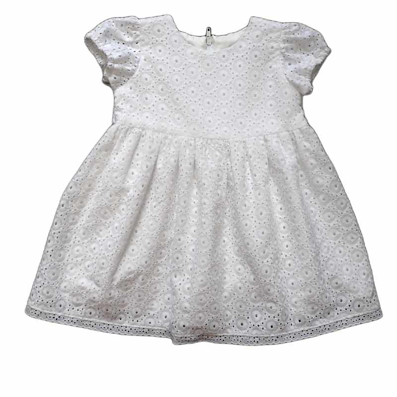 Robe blanche broderie anglaise 9 mois